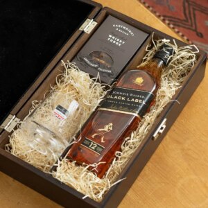 Johnnie Walker Black Label Whisky with Whisky Fudge and Dartington Glass in Personalised Wood Gift Box - Engrave with a personalised message - Engra