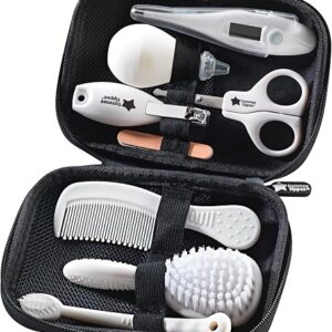 Tommee Tippee Baby Healthcare and Grooming Kit, 9X Essential Newborn Care Items for Home and Travel, Wipe-Clean and Waterproof Travel Case